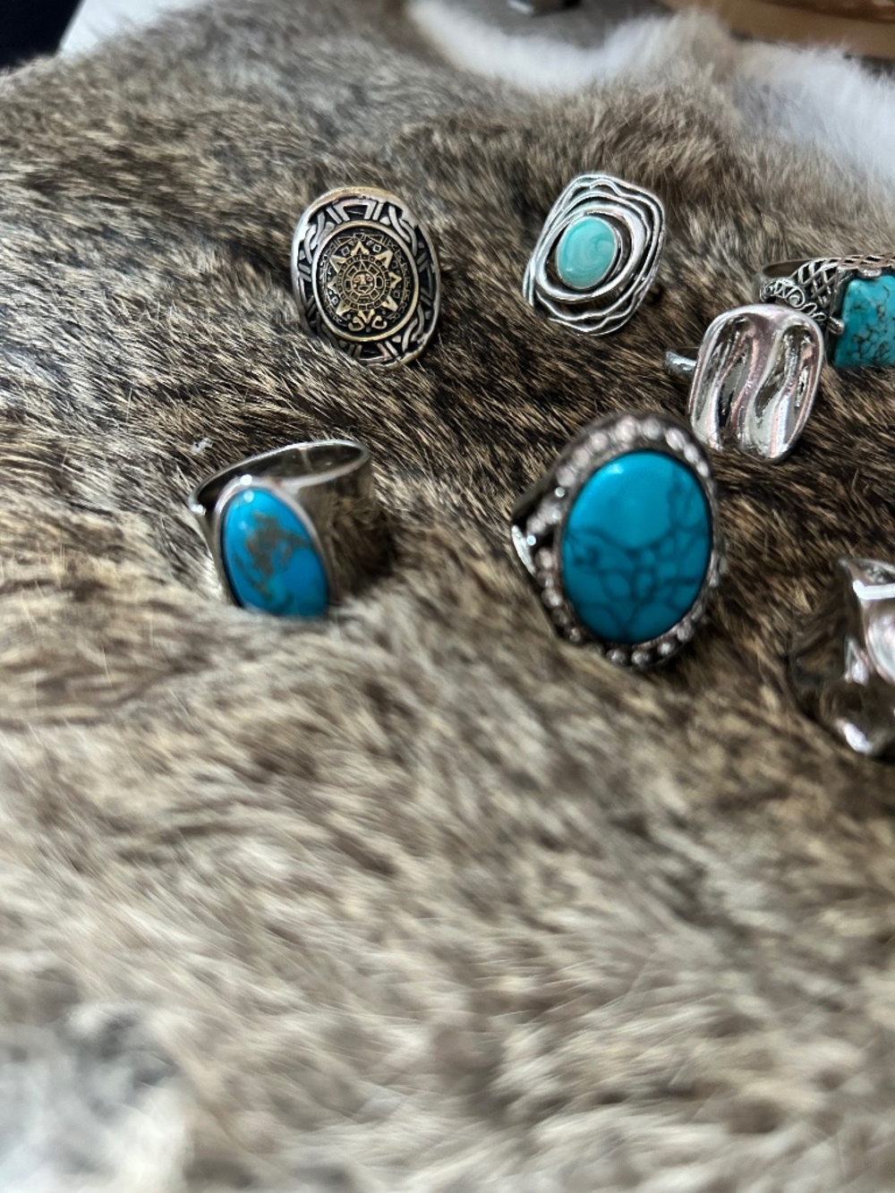 Assorted 10 Rings including Turquoise. - Picture 4 of 6